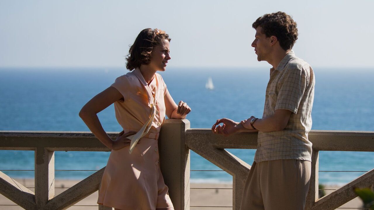 CAFÉ SOCIETY